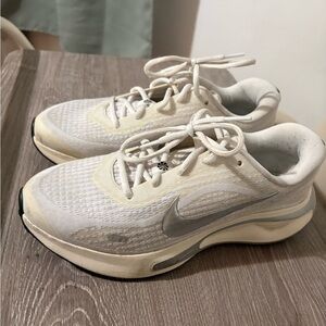 Nike Women's White and Cream Sneakers